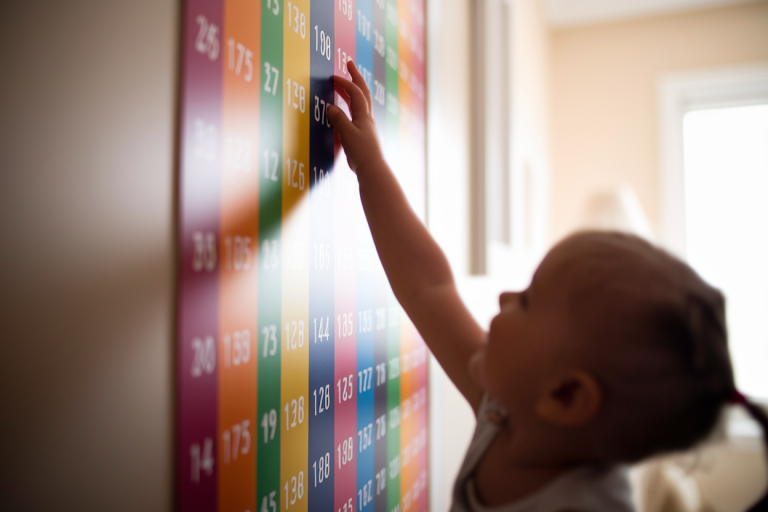 Courbe Poids Enfant : Suivi de la Croissance des Garçons et Filles